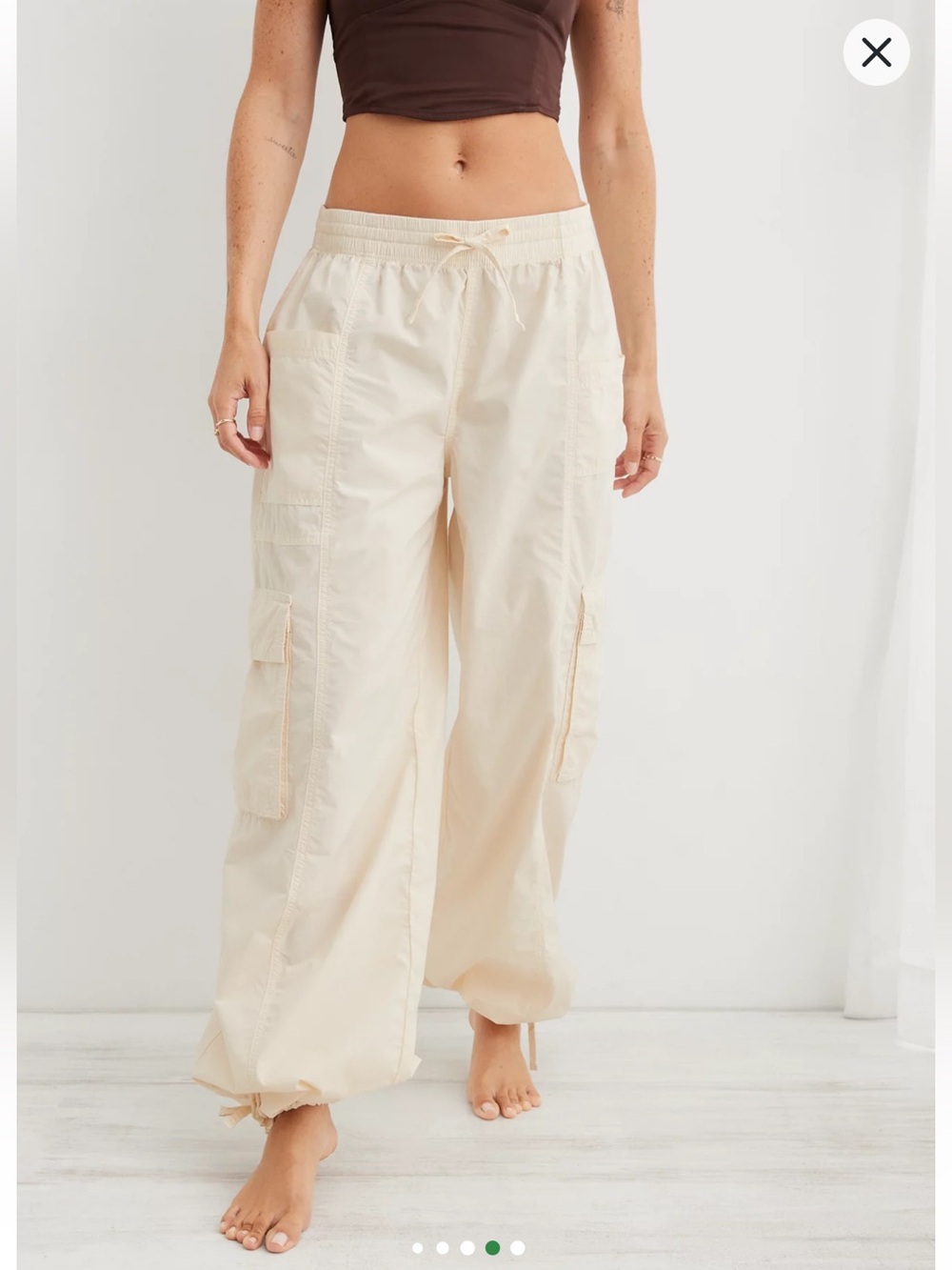 American Eagle Low-Rise Baggy Cargo Parachute Pant: Toasted Coconut